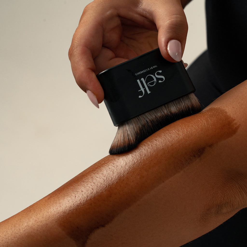 Brosse de bronzage SELF Tan par O Cosmedics